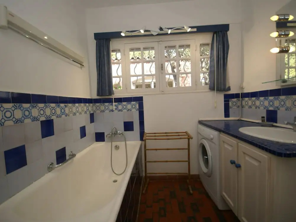 Holiday Home in Six-fours Near Beach