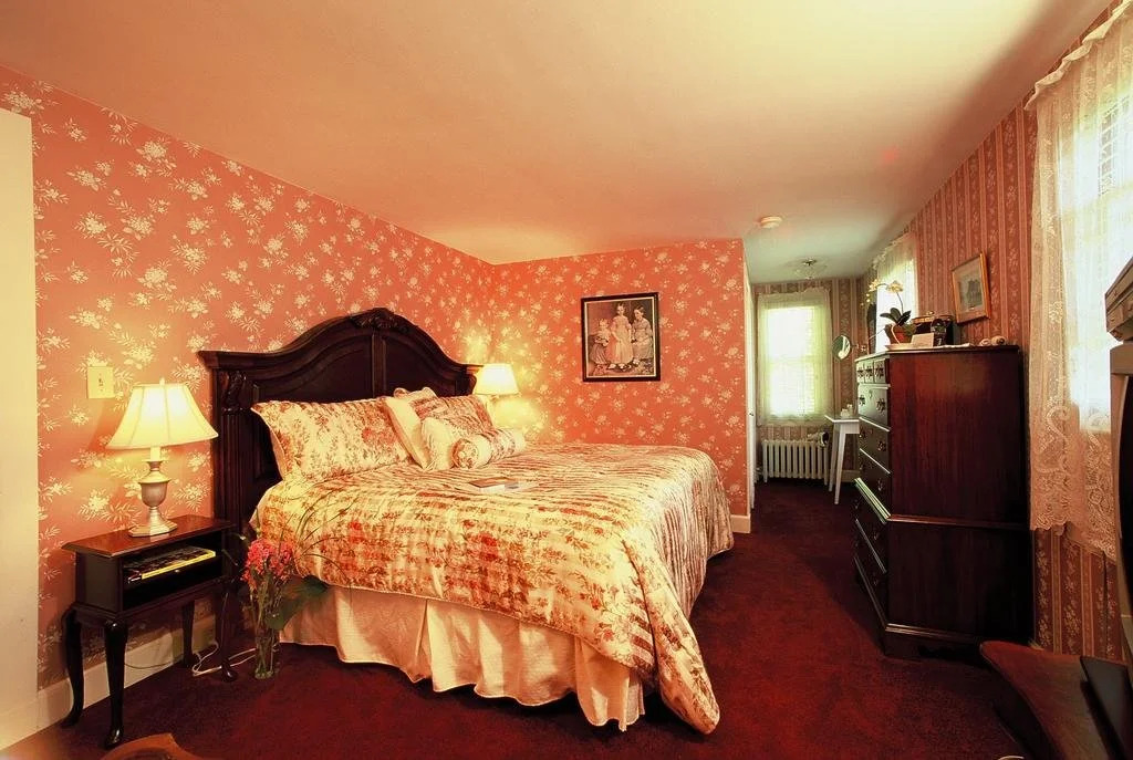 Devonfield Inn