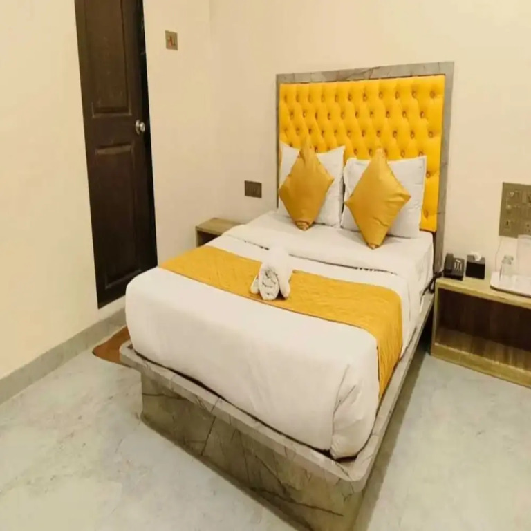 Hotel Pride Suites
