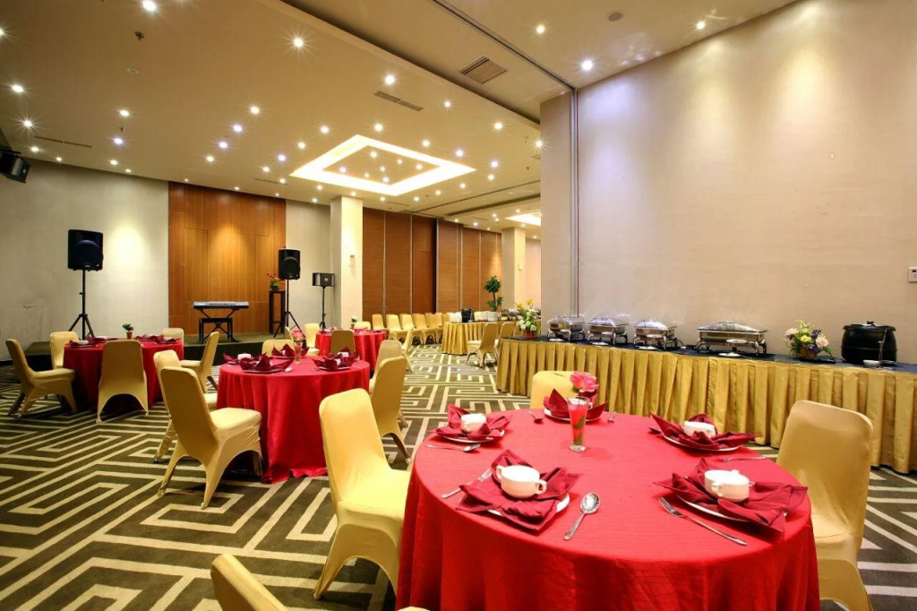 Continent Centrepoint Hotel Makassar