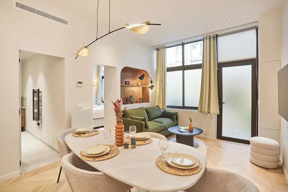 Superb AC Apartment Center of Paris