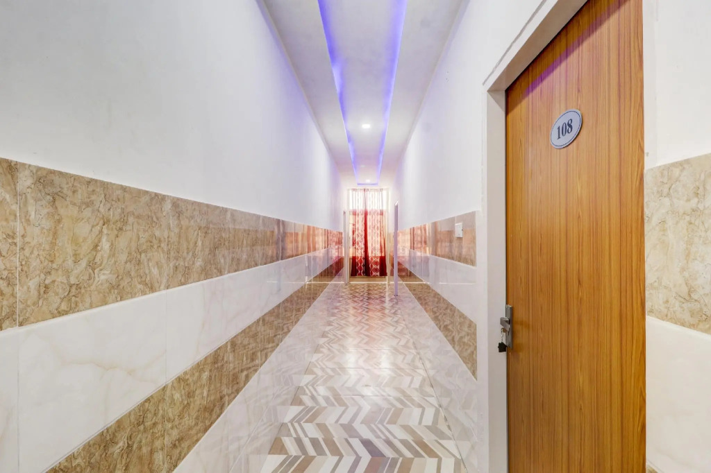 OYO 77271 Hotel Riverview