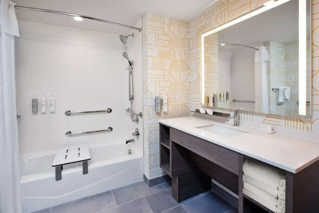Home2 Suites By Hilton Grand Rapids Northeast