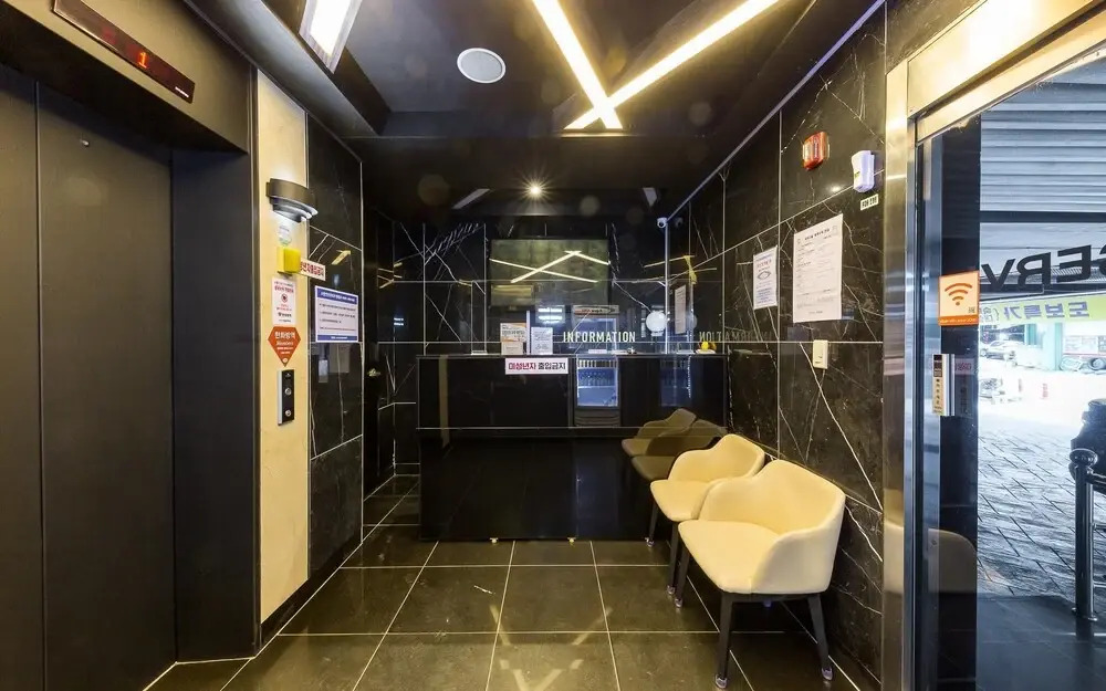Jinju Hotel Servi