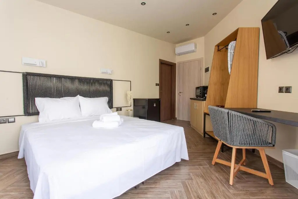 Leone Suites