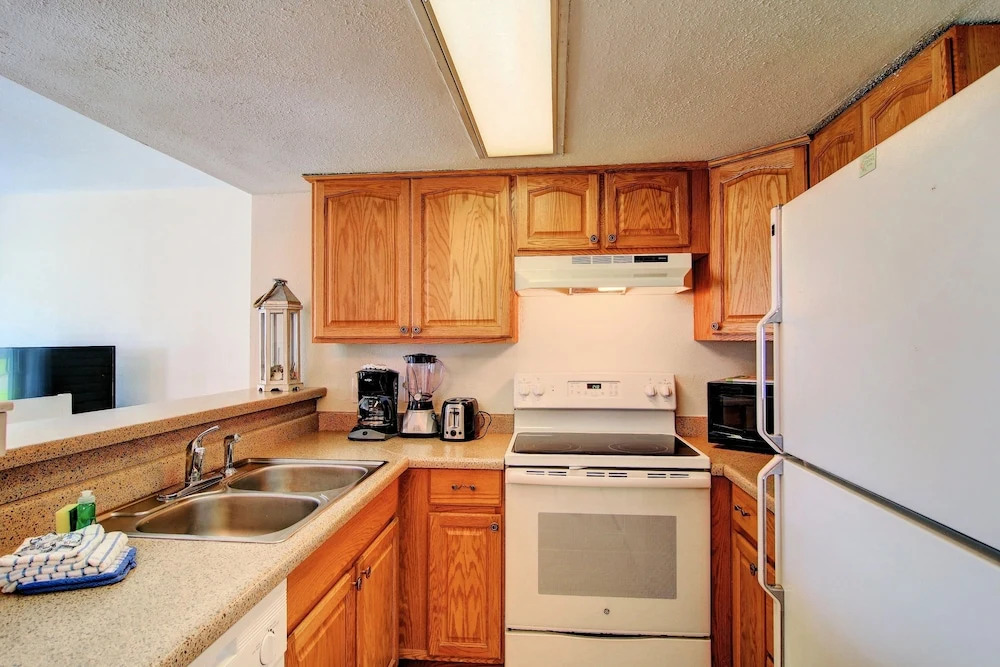 El Cortez Miniums Ec106 2 Bedroom Condo