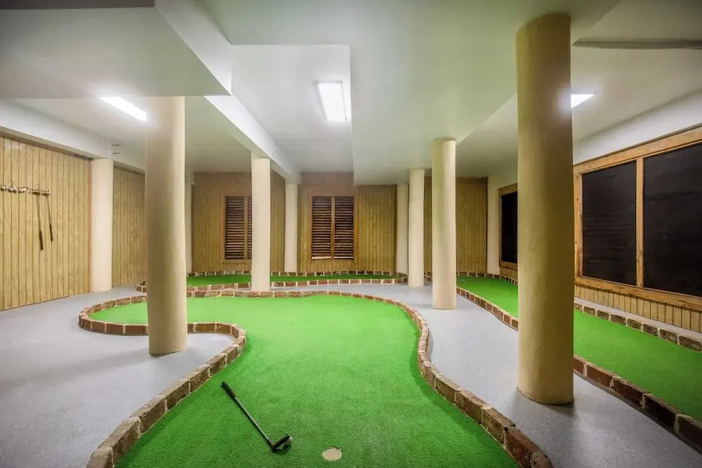 Oceanfront, Pool+hot Tub, Game Room, Views Steps to Beach Lido by Avantstay