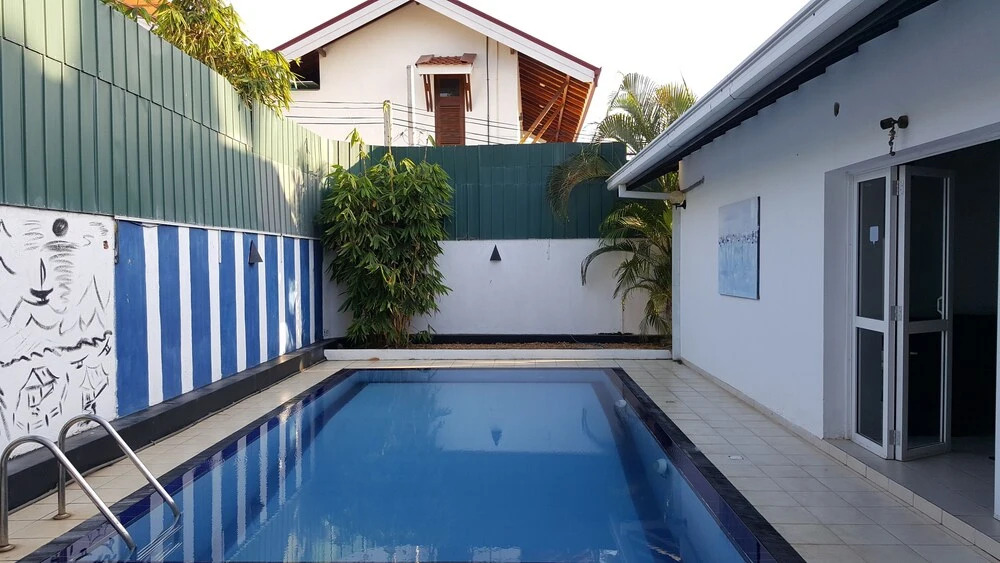 Negombo Blue Villa Hotel