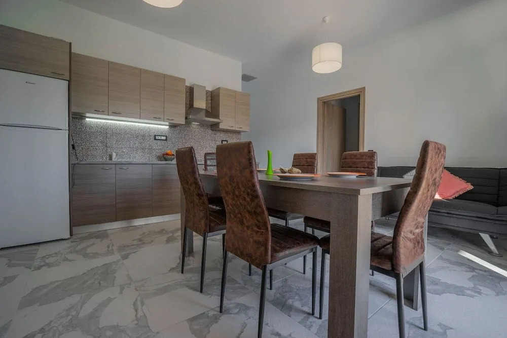 Katsaros Deluxe Apartments