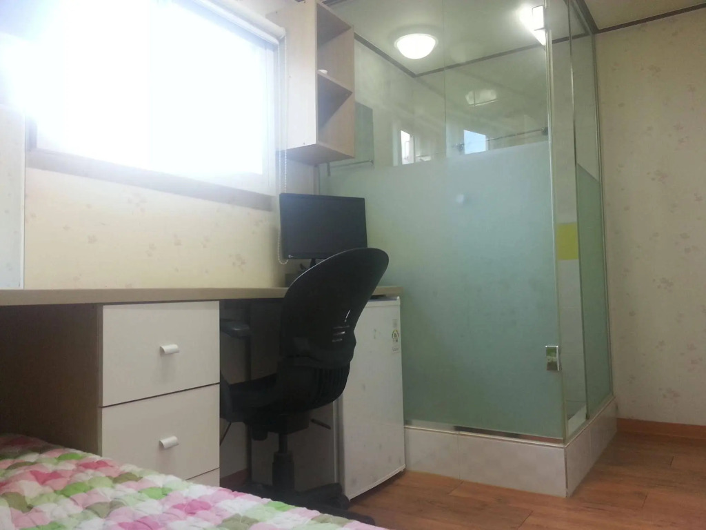 Simple House Apgujeong