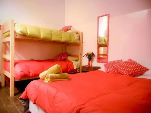 Hostal Retro House
