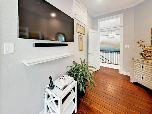 2611 Avenue Q Home
