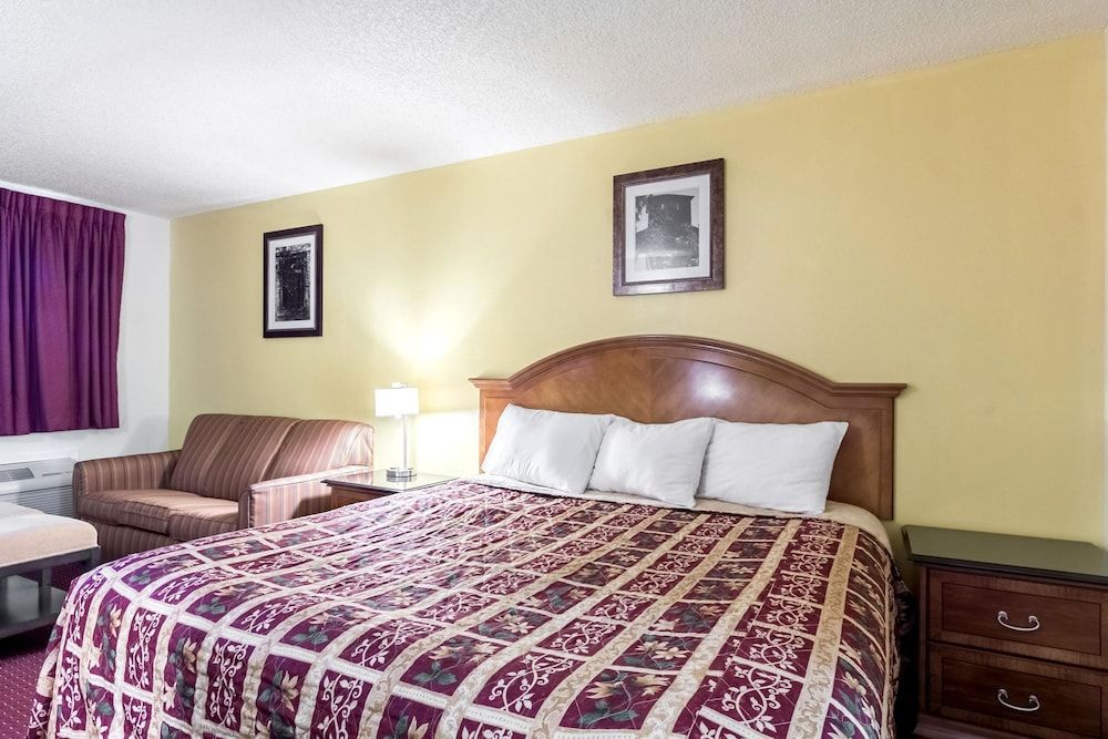 Rodeway Inn At Six Flags