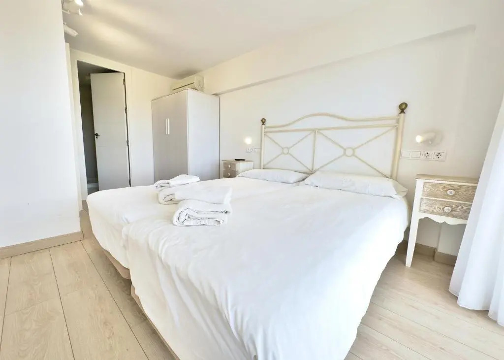 Skol 514 East Facing Duplex Apartment with Sea Views