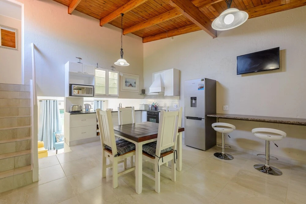 San Lameer Villa Rentals  3104