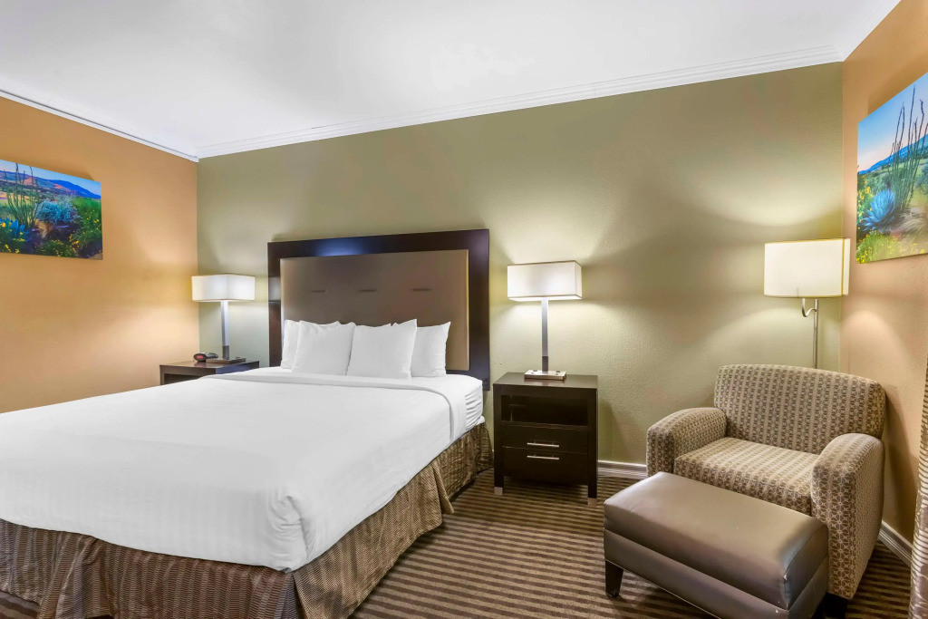 Royal Sun Hotel & Suites