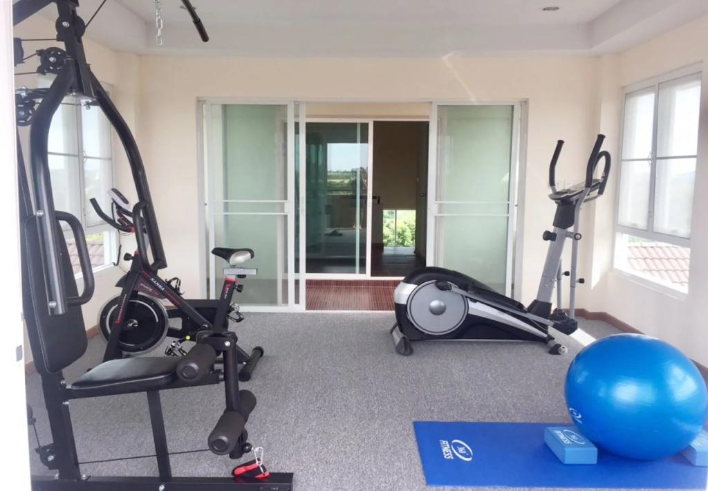 Chaiyapruek Suites
