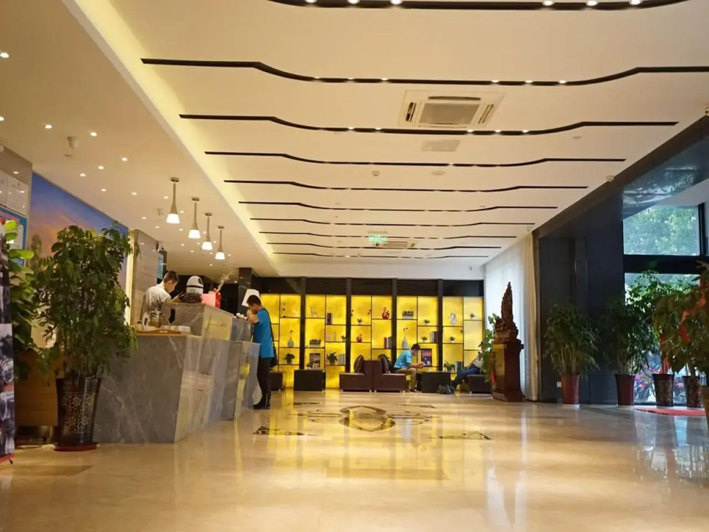 Lavande Hotels·Jinan Gongye Nan Road CBD Center