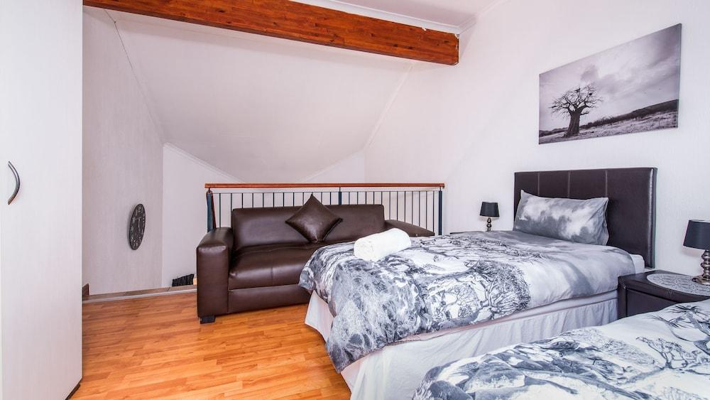 JoziStay @ Savannah Apartments