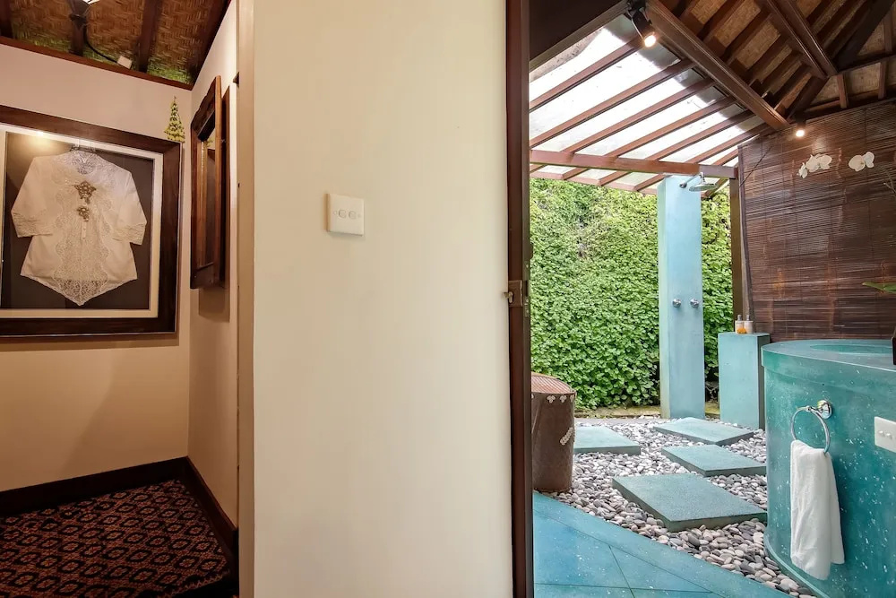Villa Umah Shanti
