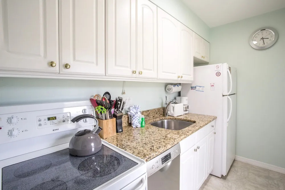 Aloha Kai Unit 4 1 Bedroom 1 Bathroom Apts