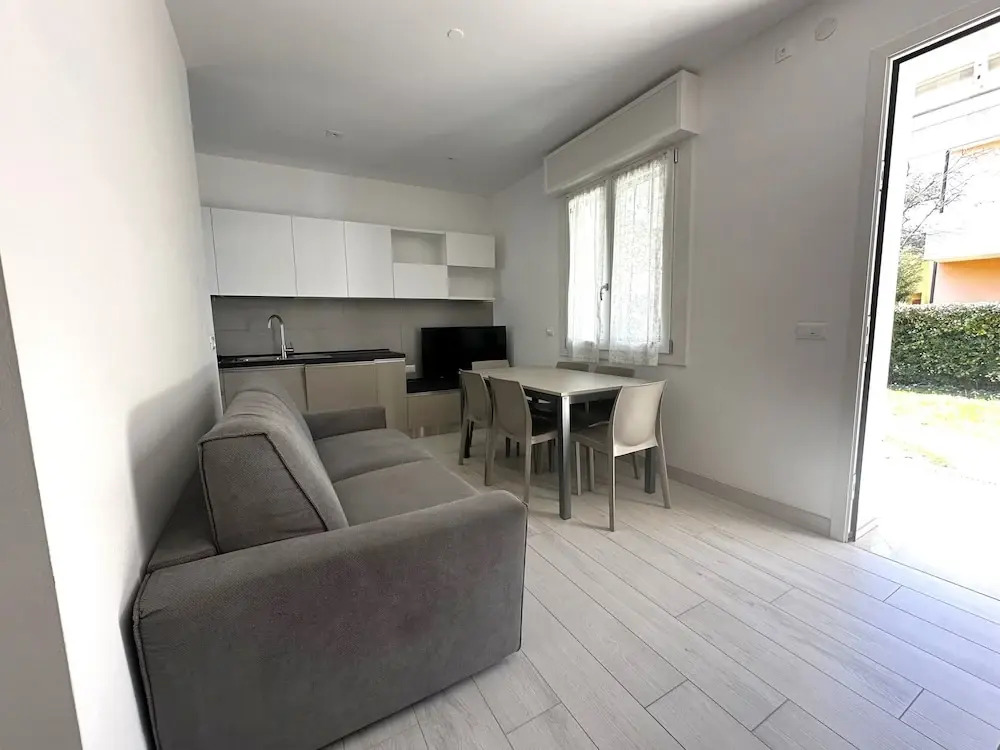 Apartment With Garden-beahost