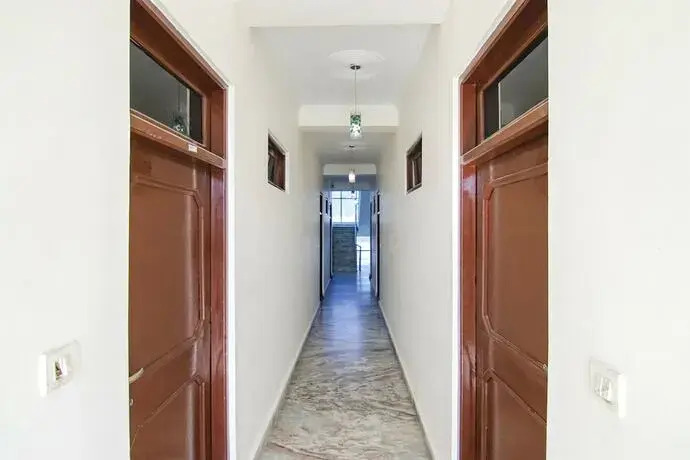 FabHotel Baragarh Regency