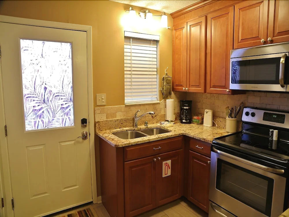 Harbor House B20 2 Bedrooms 2 Bathrooms Condo