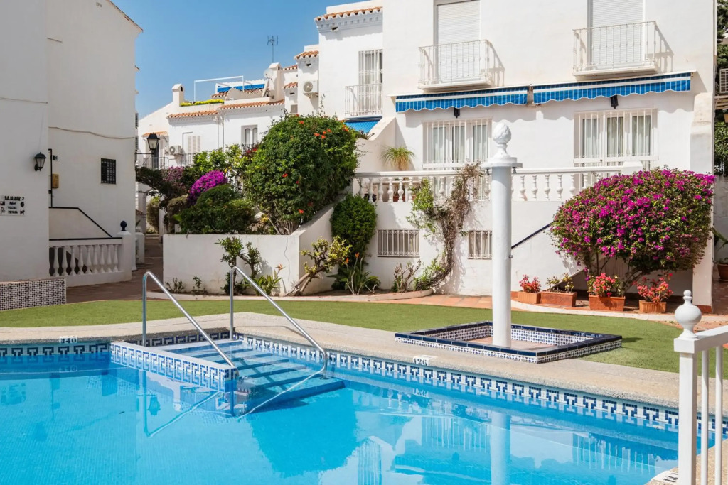 Bright spacious 1 bed apartment