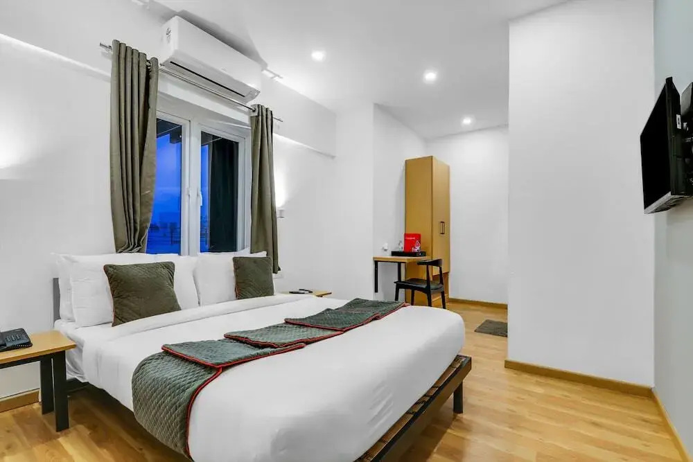 Oyo Townhouse 87 Spartan Nagar