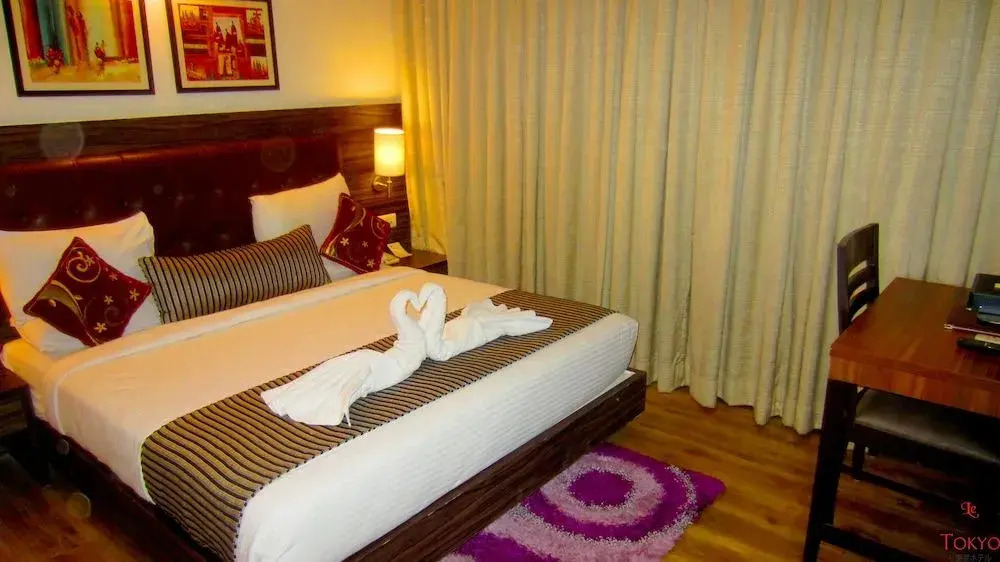 Le Tokyo Hotel Sanand