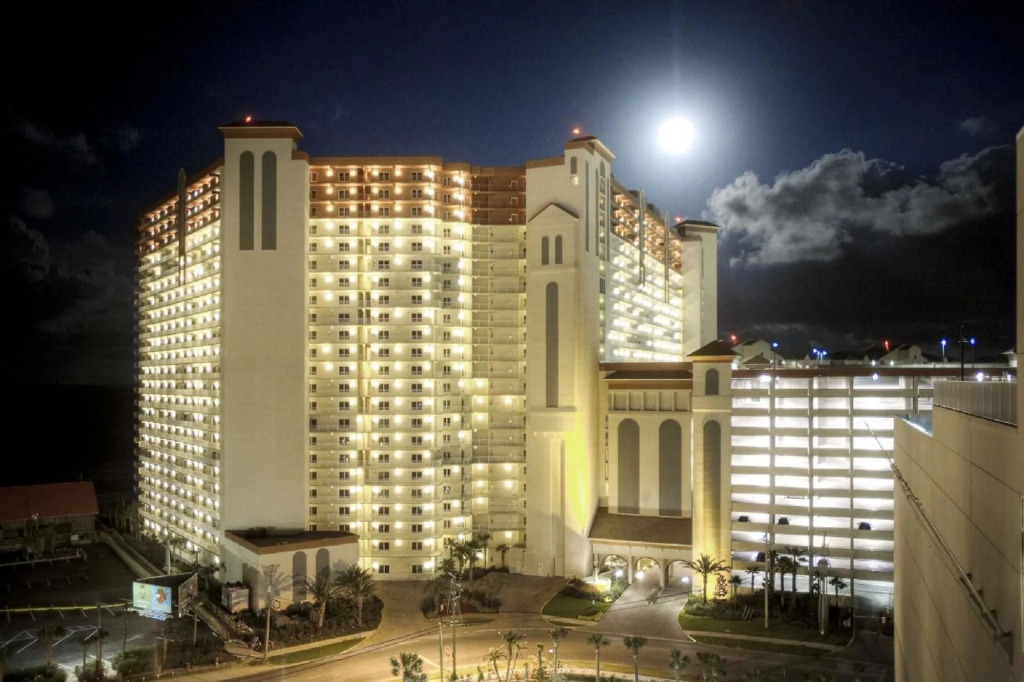 1629 Shores of Panama