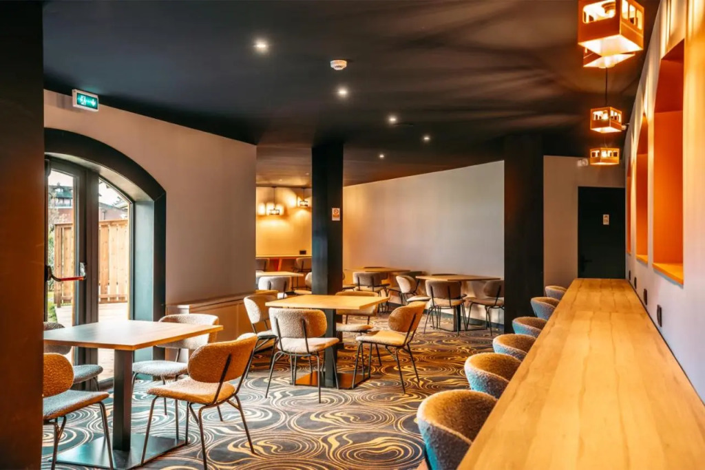 Hotel Base Camp Lodge - Albertville