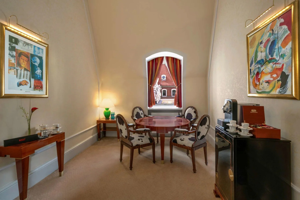 Hotel Taschenbergpalais Kempinski