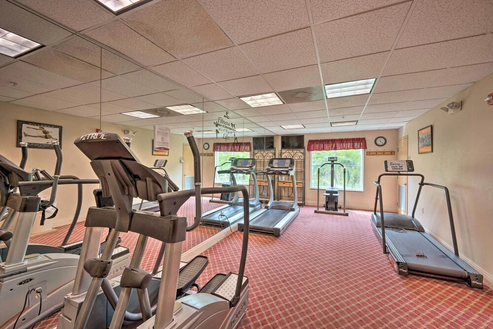 Orlando Family Condo ~ 9 Mi to Magic Kingdom!