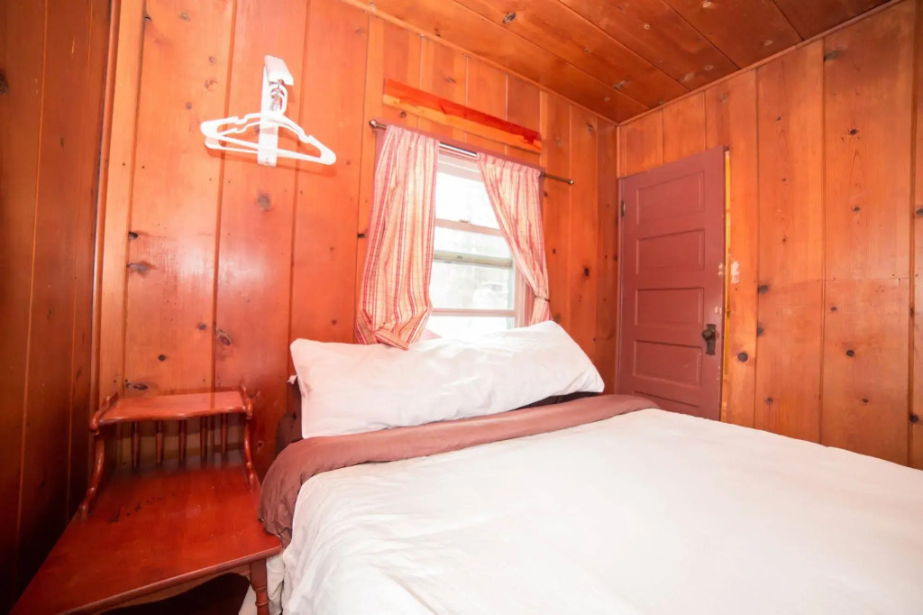 ITH Big Bear Lake Hostel & Lodge