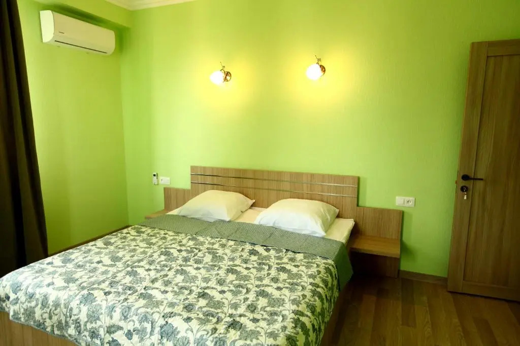 Irakli's rooms