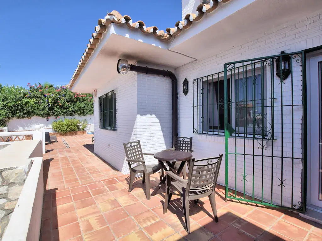 Alluring villa in Benalmádena with private pool