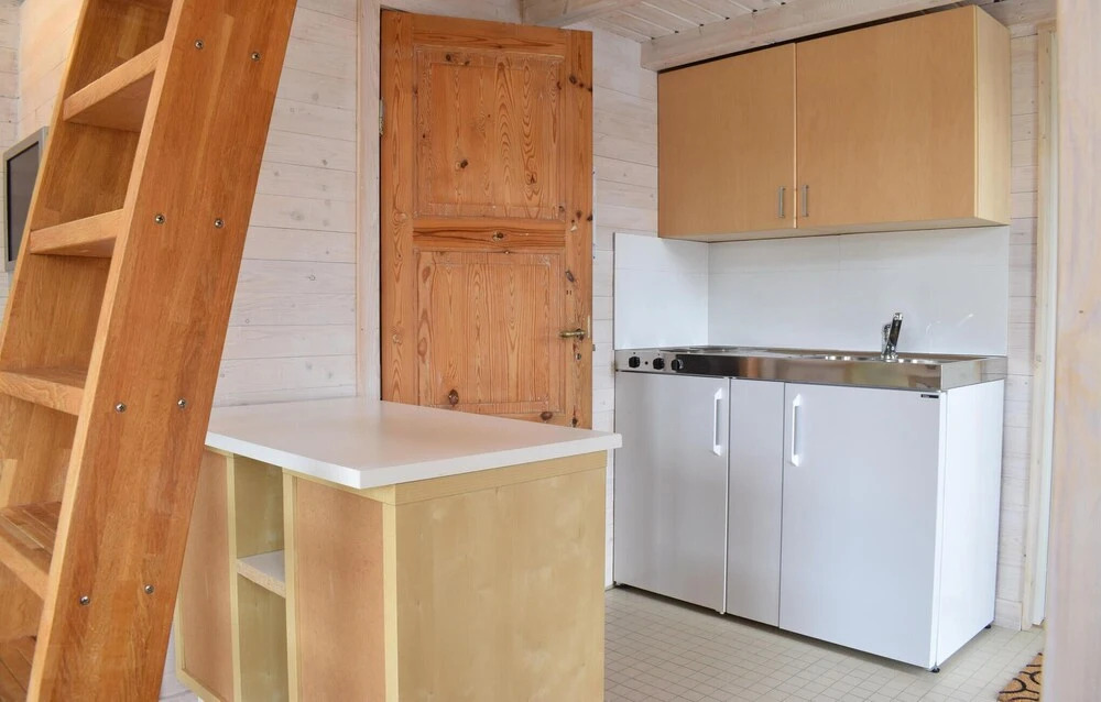 Cozy Home In Hagby With Kitchen