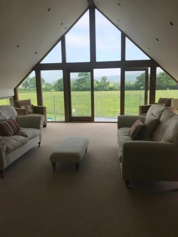 Luxury Home on Wellesley Park Near Wells