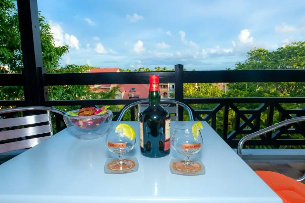 Apartment With 2 Bedrooms in Pointe-à-pitre, With Wonderful sea View, Furnished Terrace and Wifi