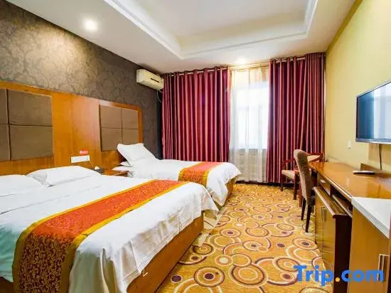 Zhouji Business Hotel (Urumqi Light Industry College)