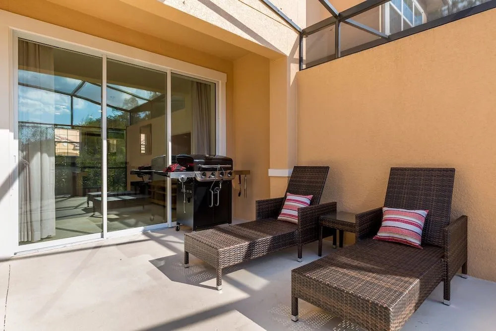 Regal Oaks - 2604 Roadster Lane
