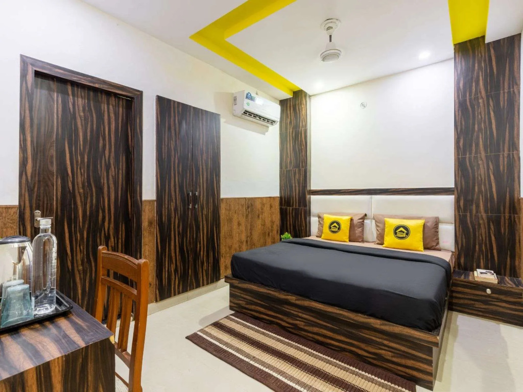 The Hosteller Agra