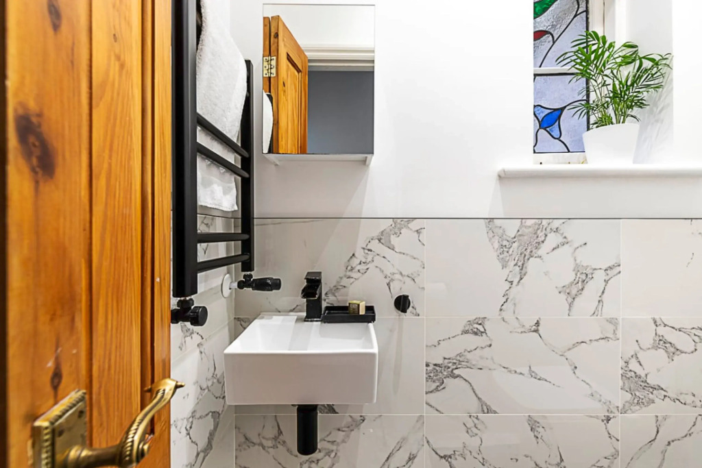 Stylish Hideaway Flat at Milton Park Highgate