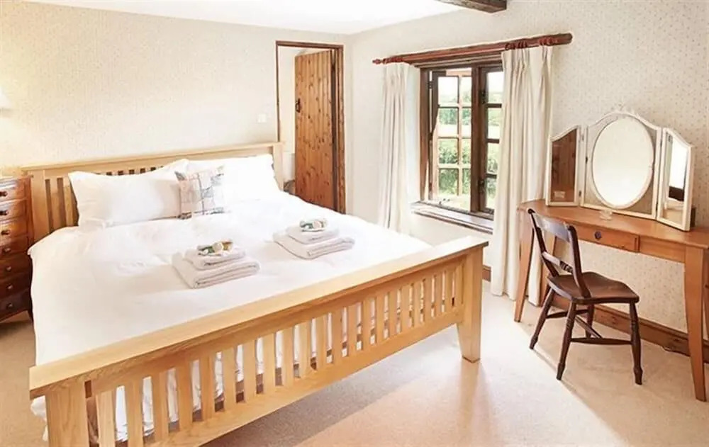 Host & Stay - Tregaer Mill Barn