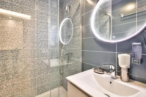 Chic and spacious apart with parking
