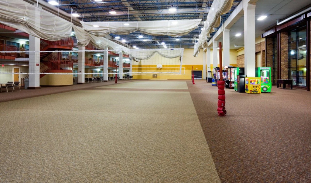 Holiday Inn & Suites St. Cloud by IHG