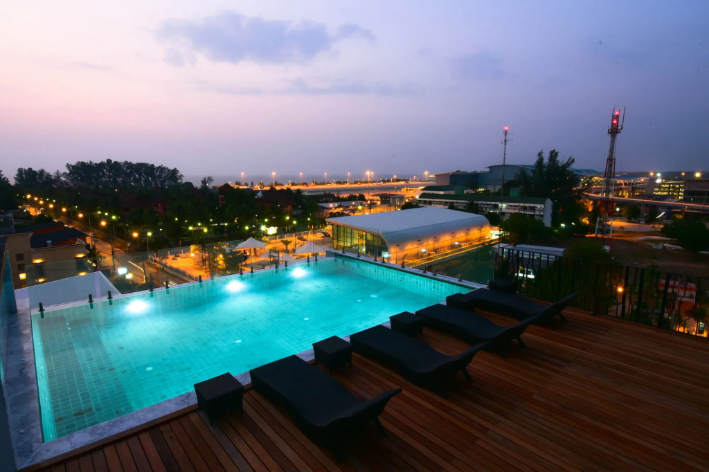 The Sixteenth Naiyang Beach Hotel- Free Schedule Airport Shuttle