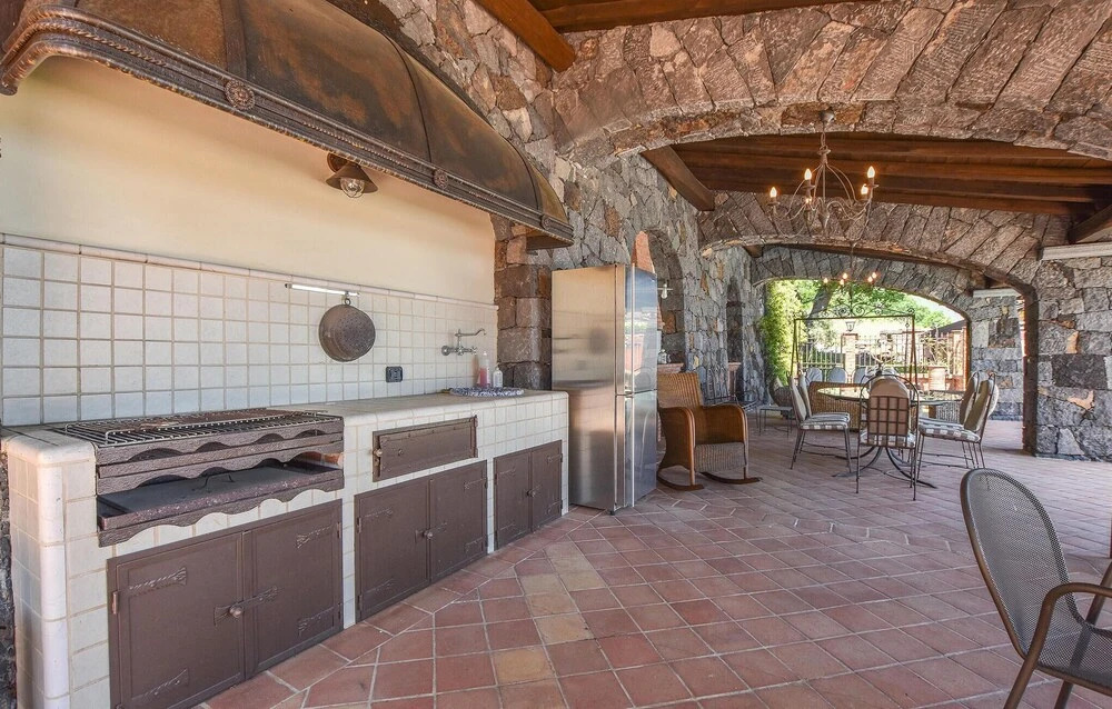 Stunning Home In Zafferana Etnea